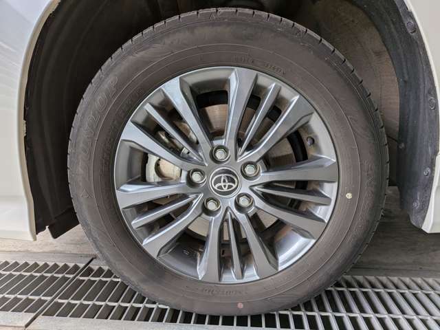 トヨタ ヴォクシー １．８ ハイブリッド Ｓ－Ｚ Ｅ－ＦＯＵＲ ４ＷＤ R6年 (東北) 99