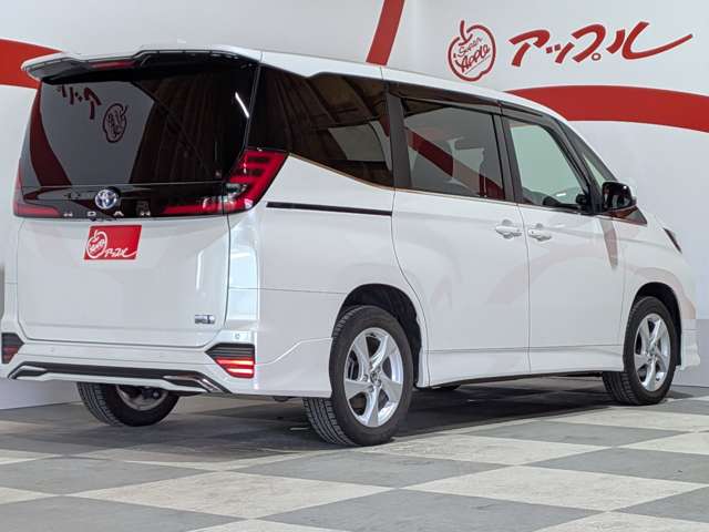 トヨタ ノア １．８ ハイブリッド Ｓ－Ｚ Ｅ－ＦＯＵＲ ４ＷＤ R5年 (東北) 99