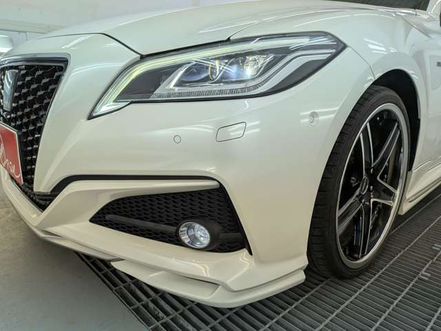トヨタ クラウン　ハイブリッド ハイブリッド ２．５ Ｇ エグゼクティブ ＦＯＵＲ ４ＷＤ R1年 (東北) 99