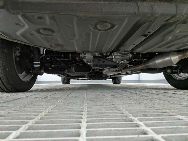 トヨタ ヴォクシー １．８ ハイブリッド Ｓ－Ｚ Ｅ－ＦＯＵＲ ４ＷＤ R5年 (東北) 99