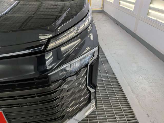 トヨタ ヴォクシー １．８ ハイブリッド Ｓ－Ｚ Ｅ－ＦＯＵＲ ４ＷＤ R5年 (東北) 99