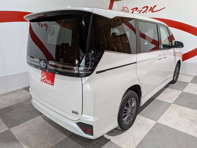 トヨタ ヴォクシー １．８ ハイブリッド Ｓ－Ｚ Ｅ－ＦＯＵＲ ４ＷＤ R5年 (東北) 99