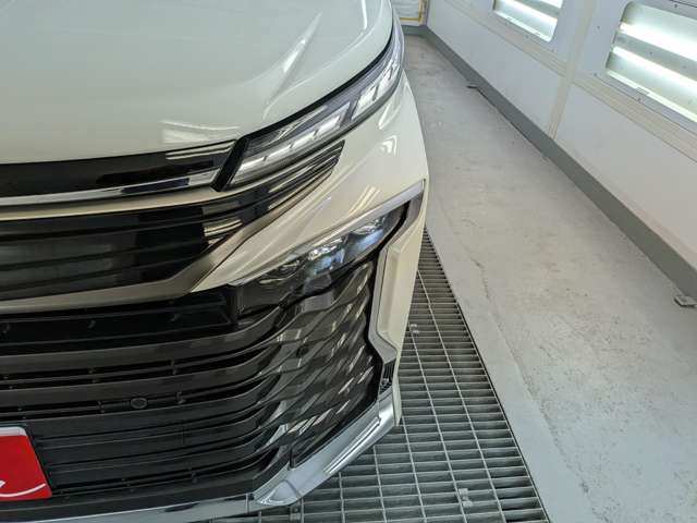 トヨタ ヴォクシー １．８ ハイブリッド Ｓ－Ｚ Ｅ－ＦＯＵＲ ４ＷＤ R5年 (東北) 99