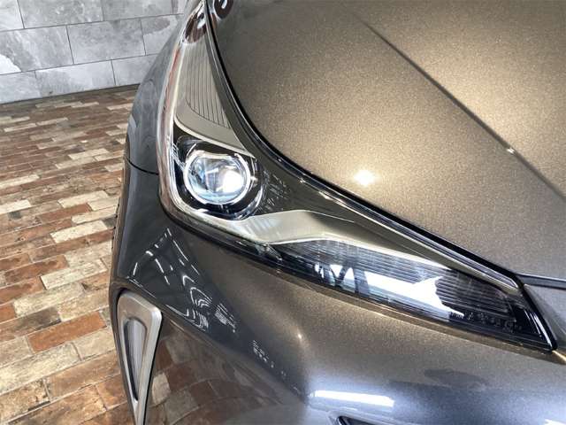 トヨタ プリウス １．８ Ｓ ツーリングセレクション R3年 (近畿) 99