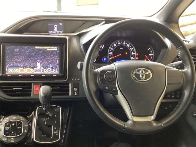 トヨタ ヴォクシー ２．０ ＺＳ 煌ＩＩ H29年 (近畿) 99