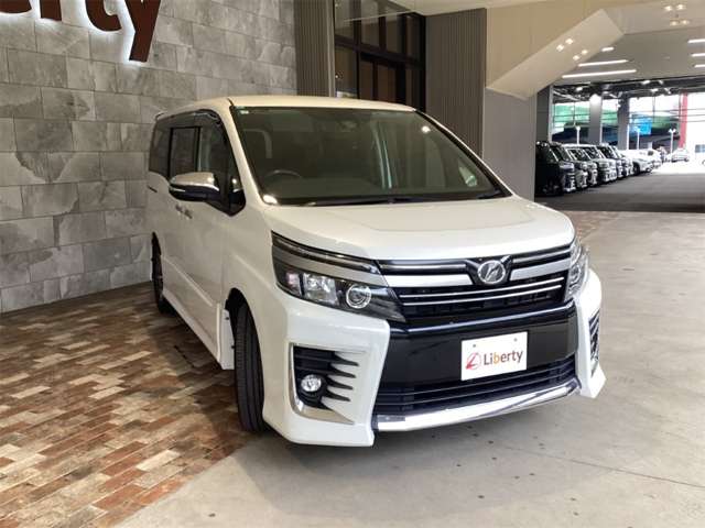 トヨタ ヴォクシー ２．０ ＺＳ 煌ＩＩ H29年 (近畿) 99