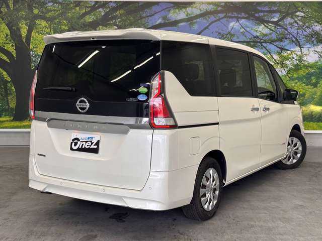 日産 セレナ ２．０ Ｘ ＶセレクションＩＩ R1年 (近畿) 99