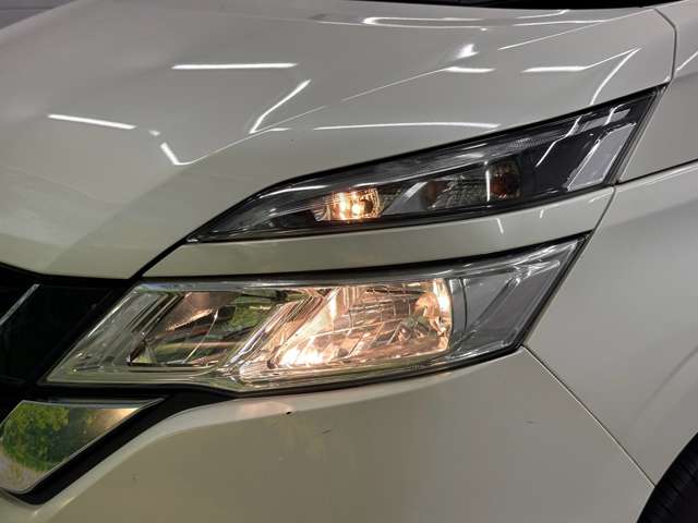 日産 セレナ ２．０ Ｘ ＶセレクションＩＩ R1年 (近畿) 99