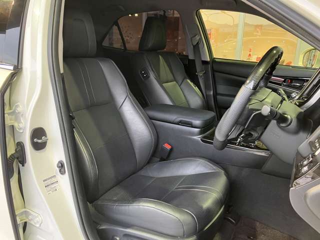 トヨタ クラウンアスリート ２．０ Ｇ－Ｔ H28年 (近畿) 99