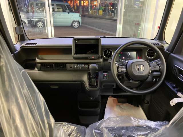 ホンダ Ｎ　ＢＯＸ カスタム ６６０ ターボ R8年 (四国) 99