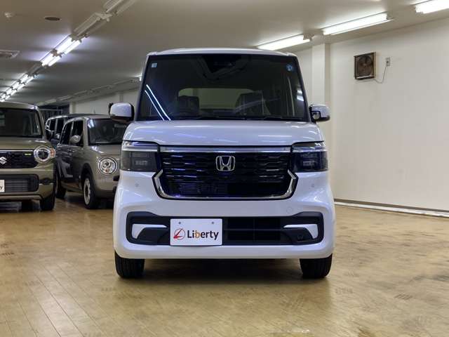 ホンダ Ｎ　ＢＯＸ カスタム ６６０ ターボ R8年 (四国) 99