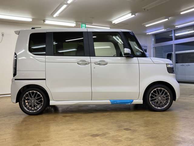 ホンダ Ｎ　ＢＯＸ カスタム ６６０ ターボ R8年 (四国) 99