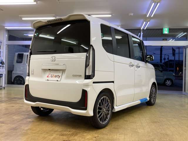ホンダ Ｎ　ＢＯＸ カスタム ６６０ ターボ R8年 (四国) 99