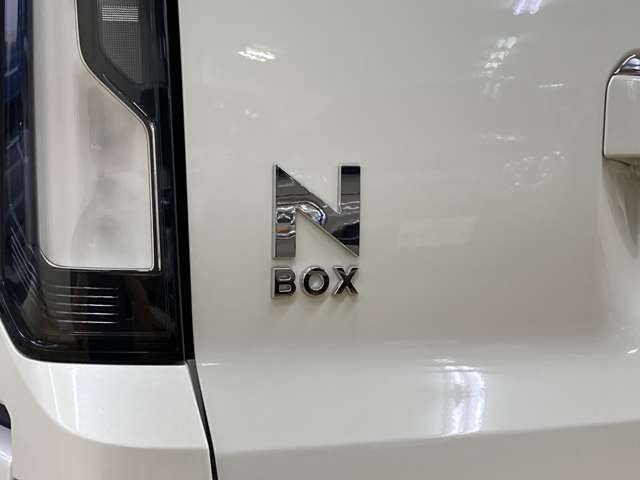 ホンダ Ｎ　ＢＯＸ カスタム ６６０ ターボ R8年 (四国) 99