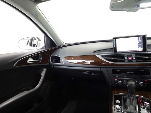 アウディ Ａ６ ２．０ ＴＦＳＩ クワトロ ４ＷＤ H28年 (関東) 99