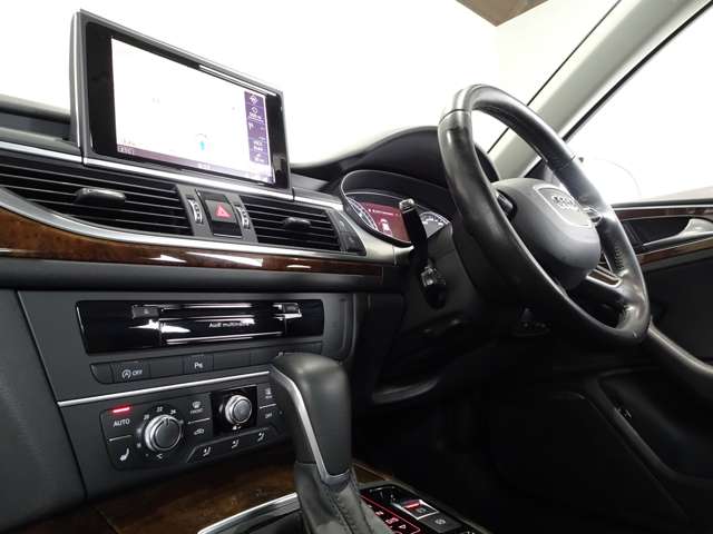 アウディ Ａ６ ２．０ ＴＦＳＩ クワトロ ４ＷＤ H28年 (関東) 99