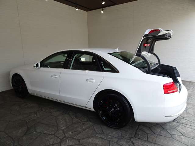 アウディ Ａ８ ３．０ ＴＦＳＩ クワトロ ４ＷＤ H24年 (関東) 99