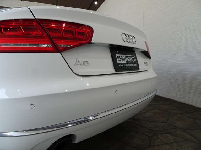 アウディ Ａ８ ３．０ ＴＦＳＩ クワトロ ４ＷＤ H24年 (関東) 99
