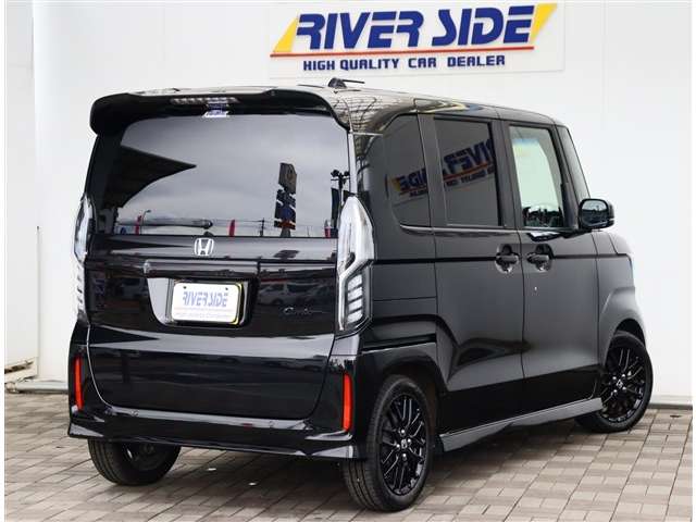 ホンダ Ｎ　ＢＯＸ カスタム ６６０ Ｌ ターボ スタイルプラス ブラック R5年 (関東) 99