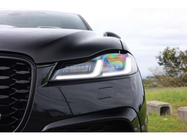 ジャガー Ｆペース ＳＶＲ ５．０Ｌ Ｐ５５０ ４ＷＤ R4年 (東海) 99