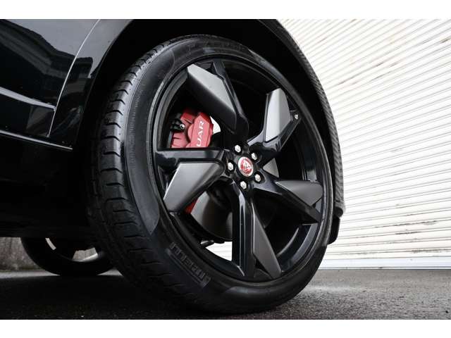 ジャガー Ｆペース ＳＶＲ ５．０Ｌ Ｐ５５０ ４ＷＤ R4年 (東海) 99