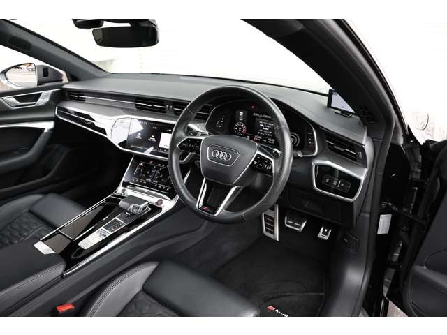 アウディ ＲＳ７　スポーツバック エアサスペンション装着車 ４ＷＤ R3年 (東海) 99