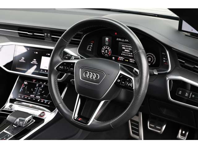 アウディ ＲＳ７　スポーツバック エアサスペンション装着車 ４ＷＤ R3年 (東海) 99