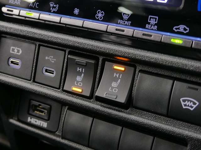 トヨタ ハイエースバン ２．８ スーパーＧＬ ダークプライムＩＩ ロングボディ ディーゼルターボ ４ＷＤ R8年 (東海) 99