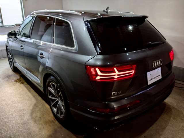 アウディ Ｑ７ ３．０ ＴＦＳＩ クワトロ Ｓラインパッケージ４ＷＤ H29年 (関東) 99