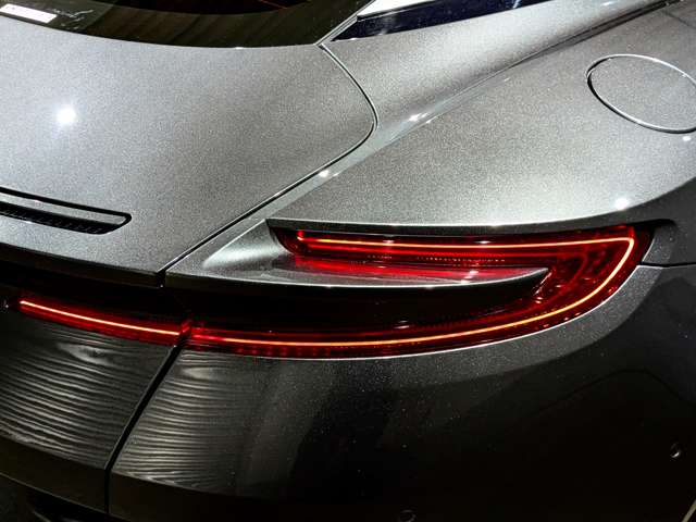 アストンマーティン ＤＢ１１ ローンチエディション H29年 (関東) 99