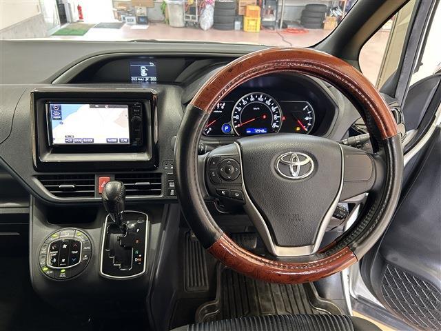 トヨタ ヴォクシー ２．０ ＺＳ 煌 H27年 (四国) 99