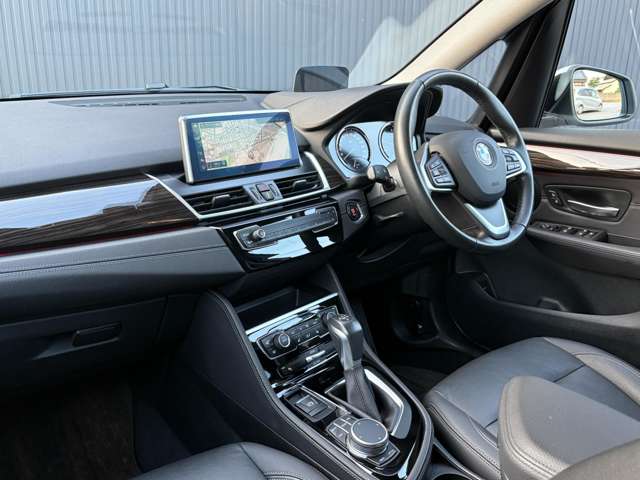 ＢＭＷ ２シリーズアクティブツアラー ２１８Ｄ ラグジュアリー ディーゼルターボ R1年 (関東) 99