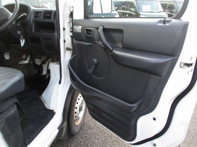 スズキ キャリイトラック ６６０ ＫＣエアコン・パワステ ３方開 ４ＷＤ H22年 (九州・沖縄) 99