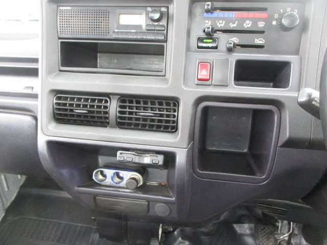 スバル サンバートラック ６６０ ＴＢ 三方開 ４ＷＤ H22年 (九州・沖縄) 99