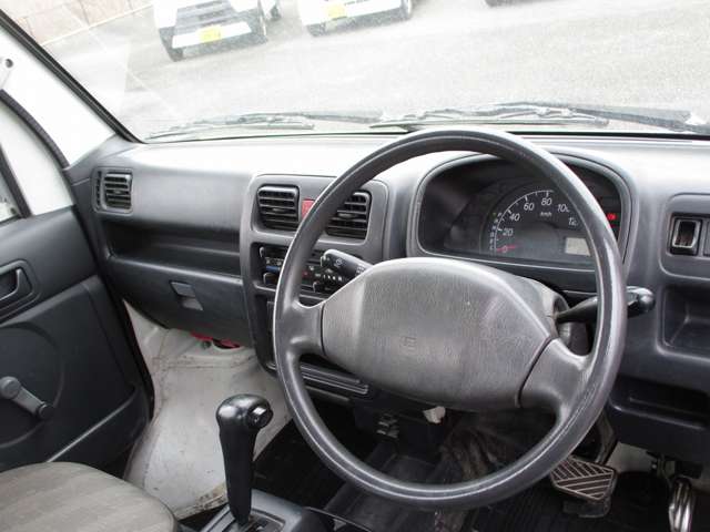 スズキ キャリイトラック ６６０ ＫＣエアコン・パワステ ３方開 ４ＷＤ H25年 (九州・沖縄) 99