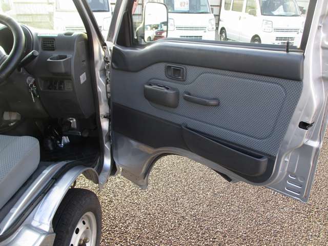 ダイハツ ハイゼットトラック ６６０ ジャンボ ３方開 ４ＷＤ H26年 (九州・沖縄) 99