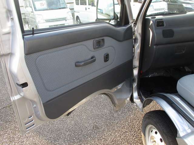 ダイハツ ハイゼットトラック ６６０ ジャンボ ３方開 ４ＷＤ H26年 (九州・沖縄) 99