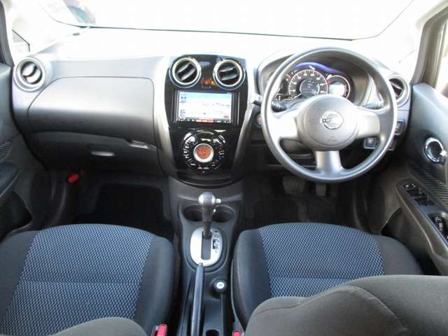 日産 ノート １．２ Ｘ ＤＩＧ－Ｓ H26年 (九州・沖縄) 99