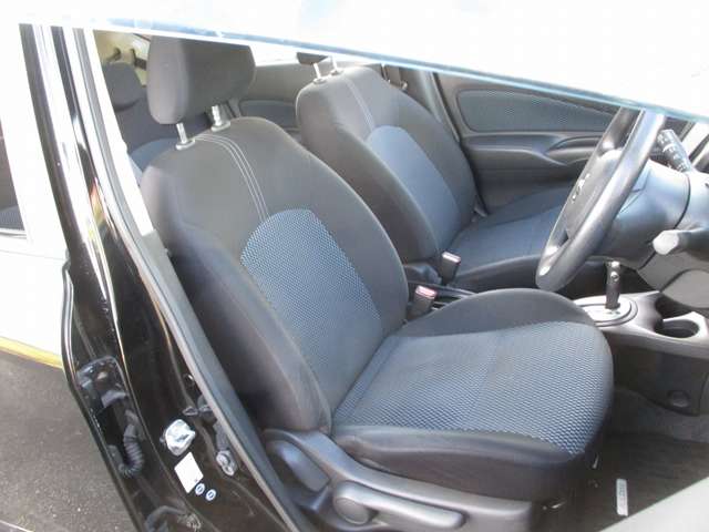 日産 ノート １．２ Ｘ ＤＩＧ－Ｓ H26年 (九州・沖縄) 99