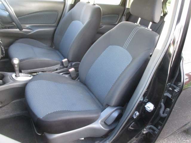 日産 ノート １．２ Ｘ ＤＩＧ－Ｓ H26年 (九州・沖縄) 99