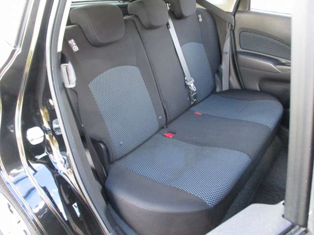 日産 ノート １．２ Ｘ ＤＩＧ－Ｓ H26年 (九州・沖縄) 99