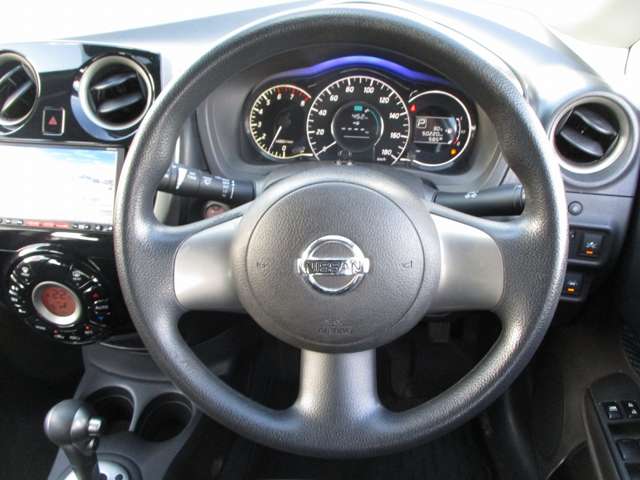 日産 ノート １．２ Ｘ ＤＩＧ－Ｓ H26年 (九州・沖縄) 99