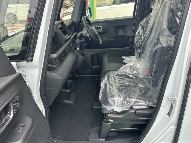 ホンダ Ｎ　ＢＯＸ カスタム ６６０ ターボ R8年 (東海) 99