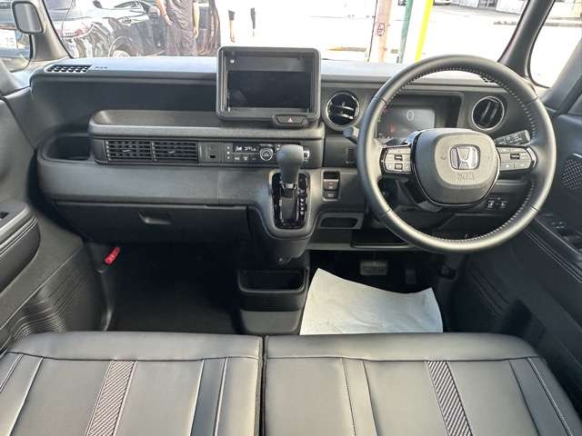 ホンダ Ｎ　ＢＯＸ カスタム ６６０ コーディネートスタイル モノトーン R8年 (東海) 99