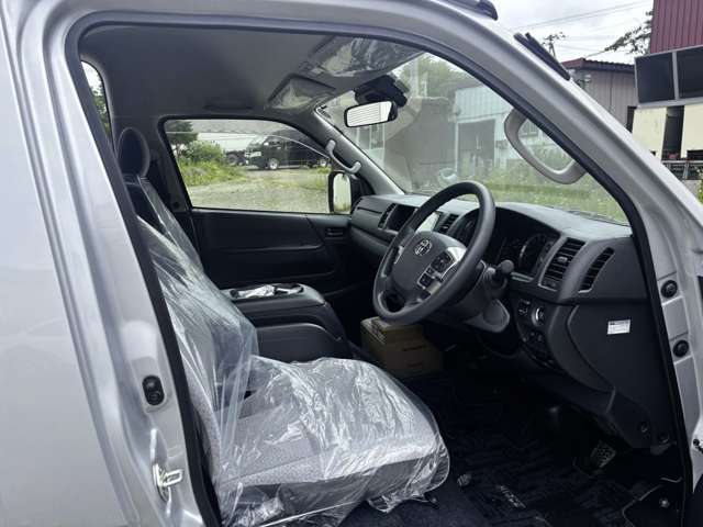 トヨタ ハイエースコミューター ２．７ ＧＬ ４ＷＤ R7年 (北海道) 99