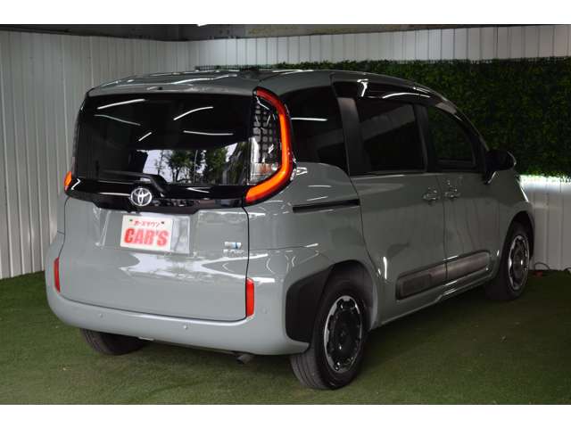 トヨタ シエンタ　ハイブリッド ハイブリッド １．５ Ｚ Ｅ－ＦＯＵＲ ４ＷＤ R5年 (北海道) 99