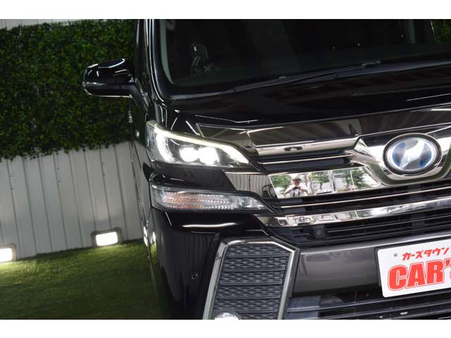 トヨタ ヴェルファイア　ハイブリッド ハイブリッド ２．５ ＺＲ Ｅ－ＦＯＵＲ ４ＷＤ H27年 (北海道) 99