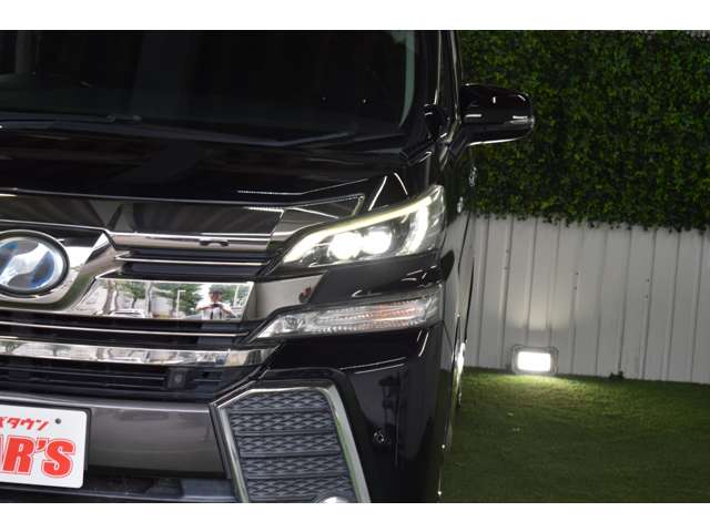 トヨタ ヴェルファイア　ハイブリッド ハイブリッド ２．５ ＺＲ Ｅ－ＦＯＵＲ ４ＷＤ H27年 (北海道) 99