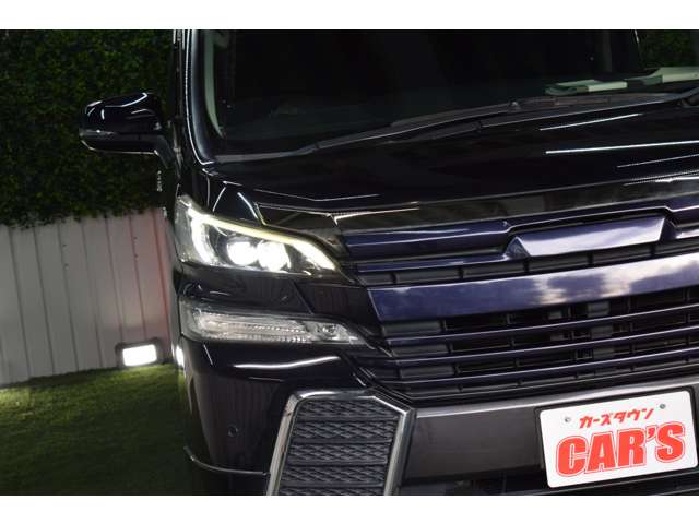 トヨタ ヴェルファイア　ハイブリッド ハイブリッド ２．５ ＺＲ Ｅ－ＦＯＵＲ ４ＷＤ H29年 (北海道) 99