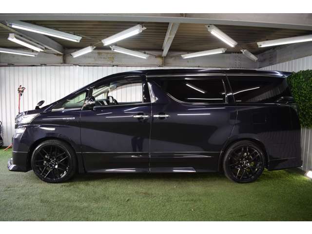トヨタ ヴェルファイア　ハイブリッド ハイブリッド ２．５ ＺＲ Ｅ－ＦＯＵＲ ４ＷＤ H29年 (北海道) 99